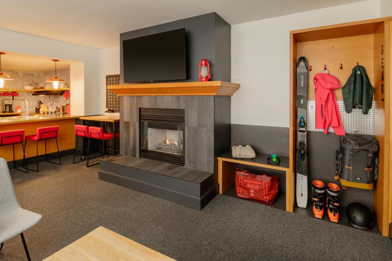 Mountain Modern Motel 3*